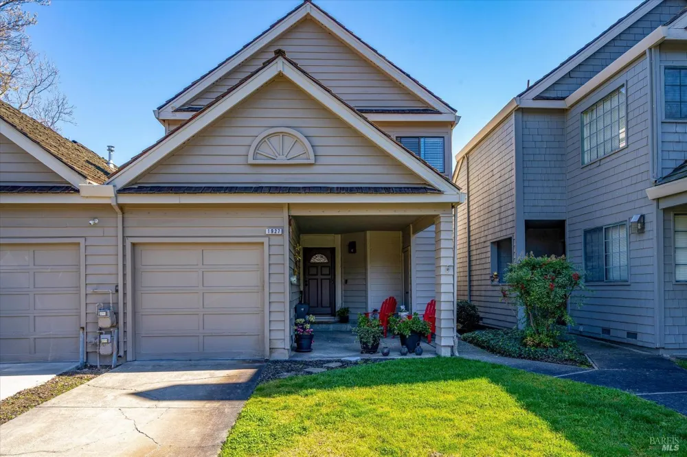 1927 Oak Circle Yountville, CA 94599