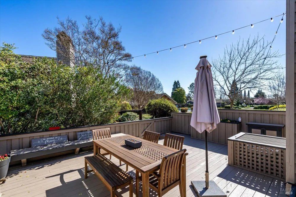 1927 Oak Circle Yountville, CA 94599