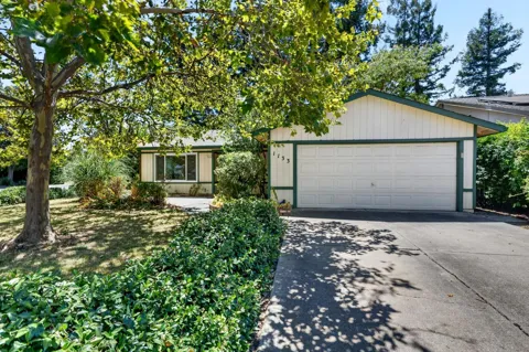 1133 Decatur Court