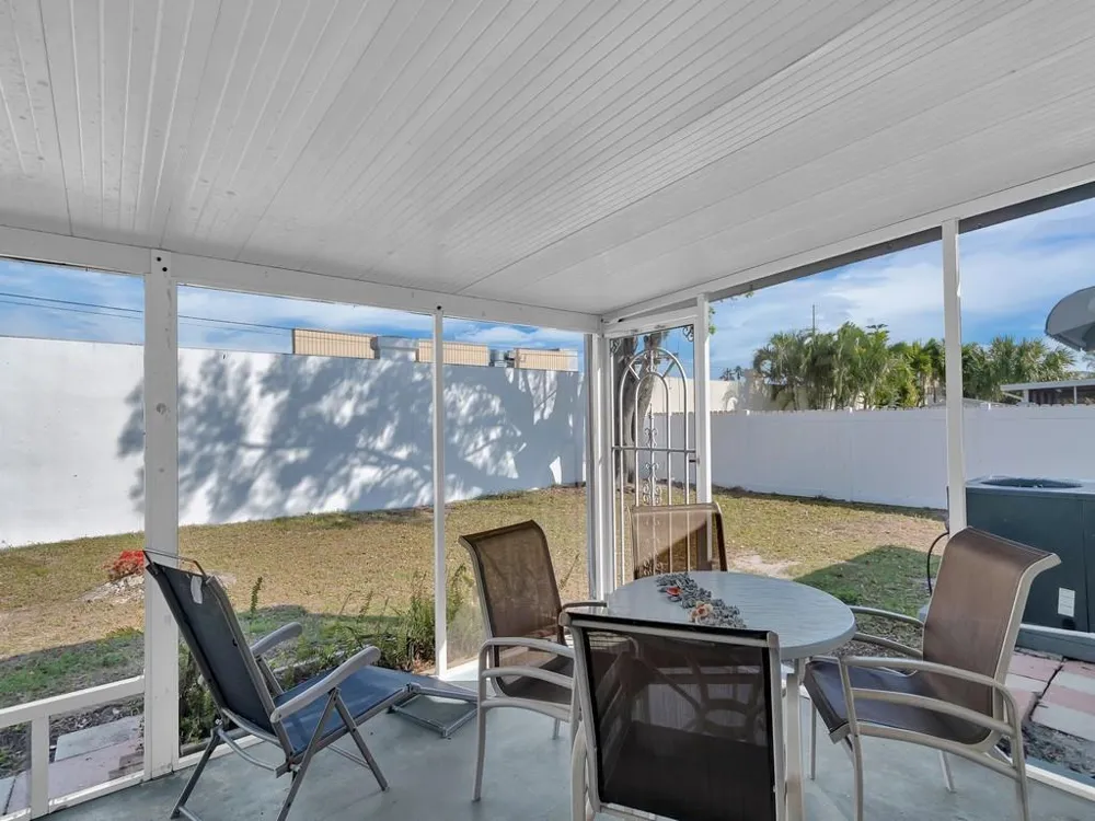 476 19th Place Vero Beach, FL 32960