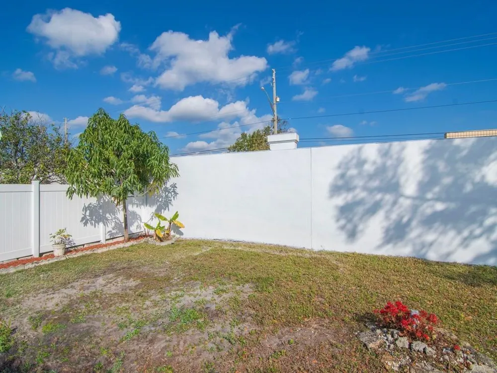 476 19th Place Vero Beach, FL 32960