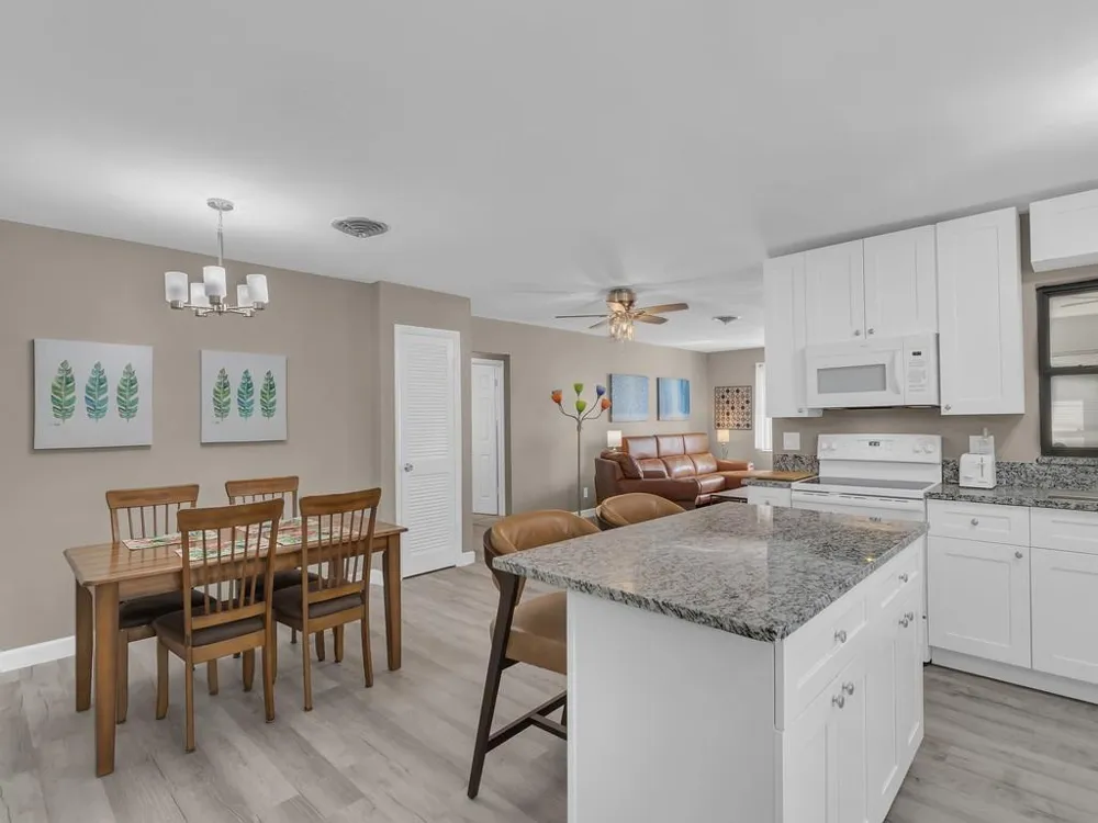 476 19th Place Vero Beach, FL 32960