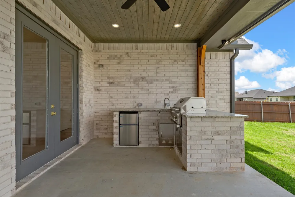 1333 Tahonta Drive Hewitt, TX 76643