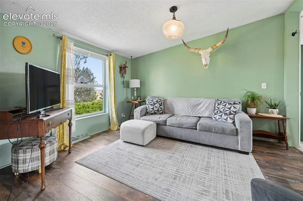 1350 Antelope Drive Calhan, CO 80808