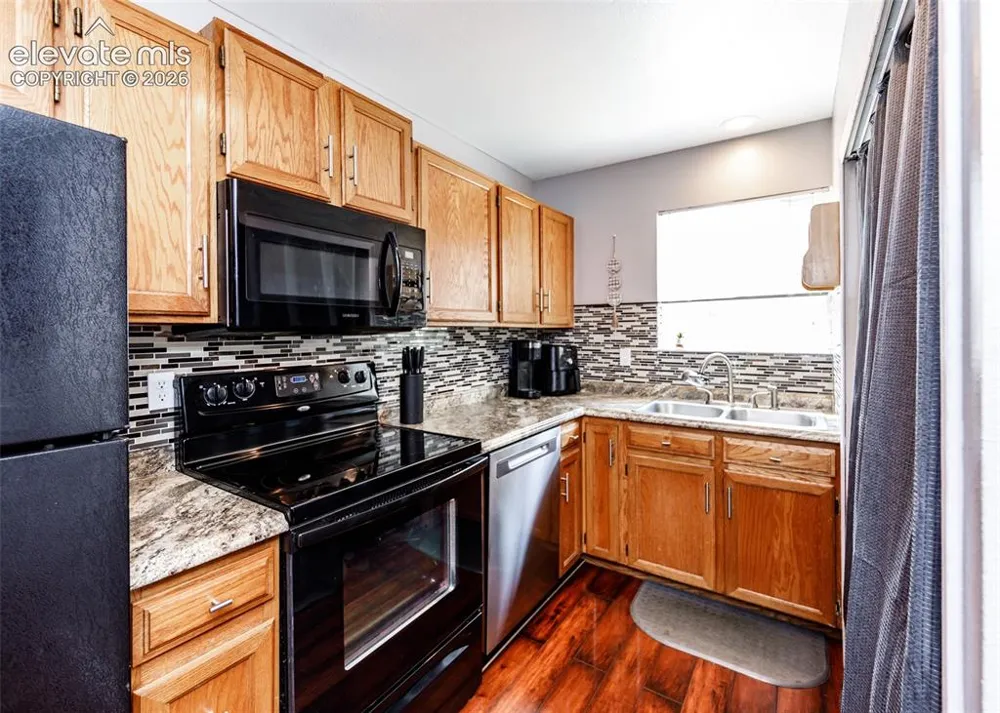 4025 Muse Way Colorado Springs, CO 80907