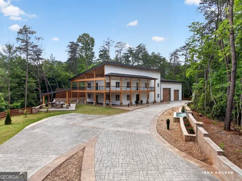 300 Mountain Ridge DR