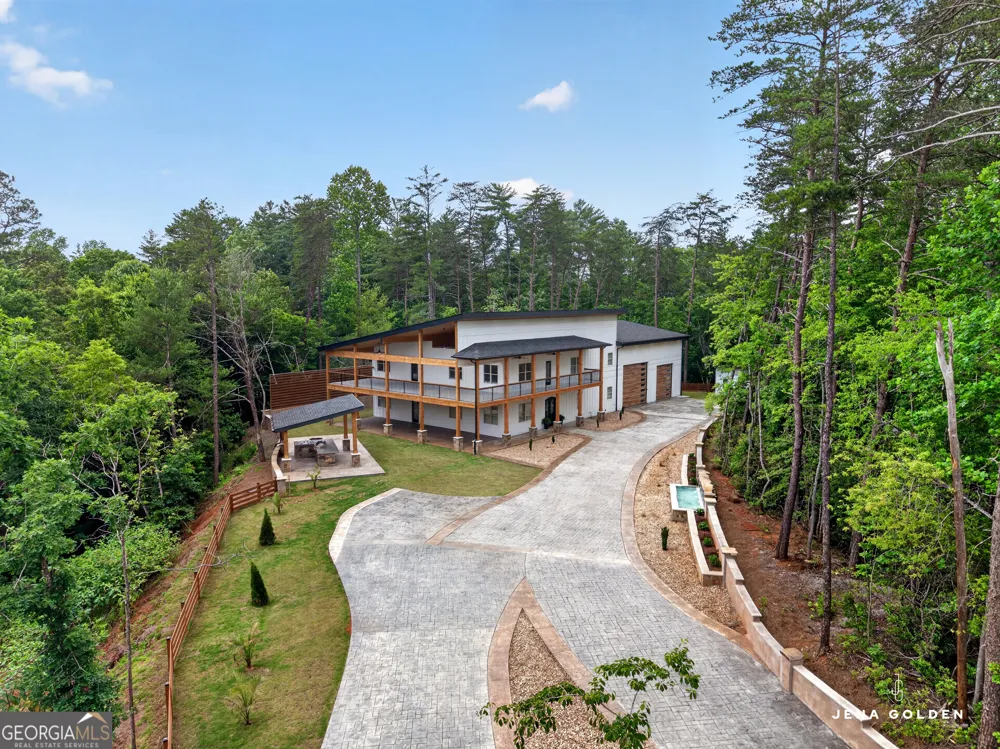 300 Mountain Ridge DR Dahlonega, GA 30533