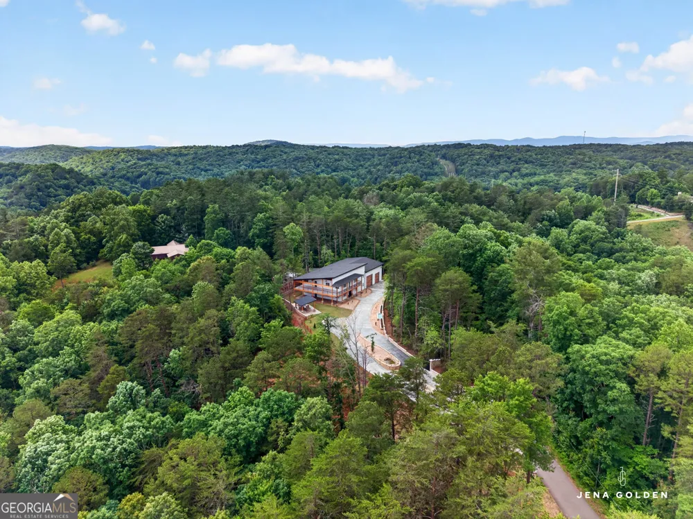 300 Mountain Ridge DR Dahlonega, GA 30533