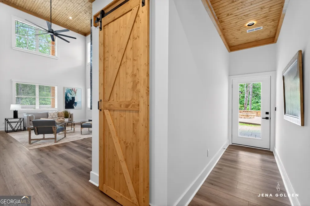 300 Mountain Ridge DR Dahlonega, GA 30533