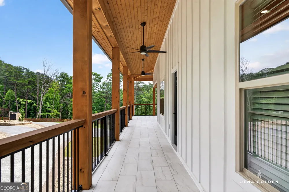 300 Mountain Ridge DR Dahlonega, GA 30533
