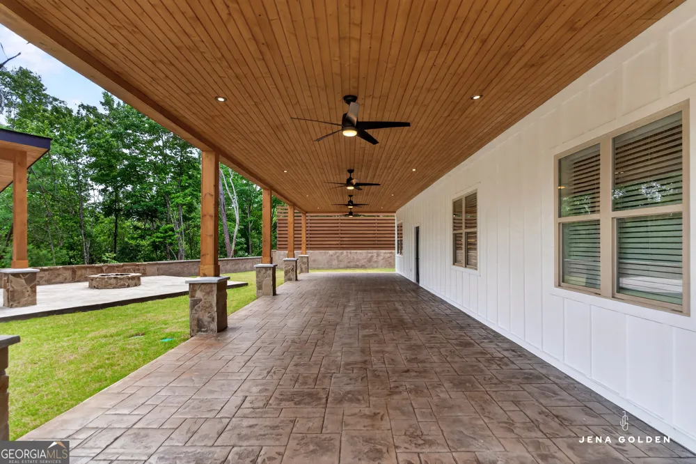300 Mountain Ridge DR Dahlonega, GA 30533