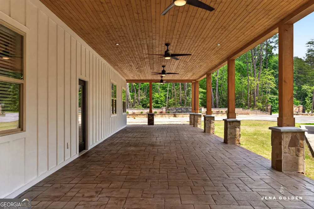 300 Mountain Ridge DR Dahlonega, GA 30533