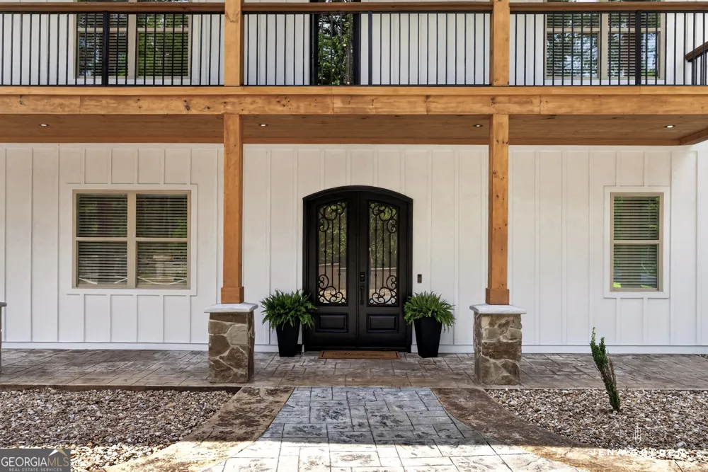 300 Mountain Ridge DR Dahlonega, GA 30533
