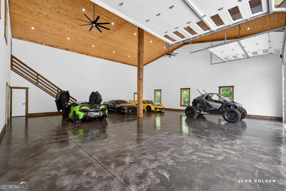 300 Mountain Ridge DR Dahlonega, GA 30533