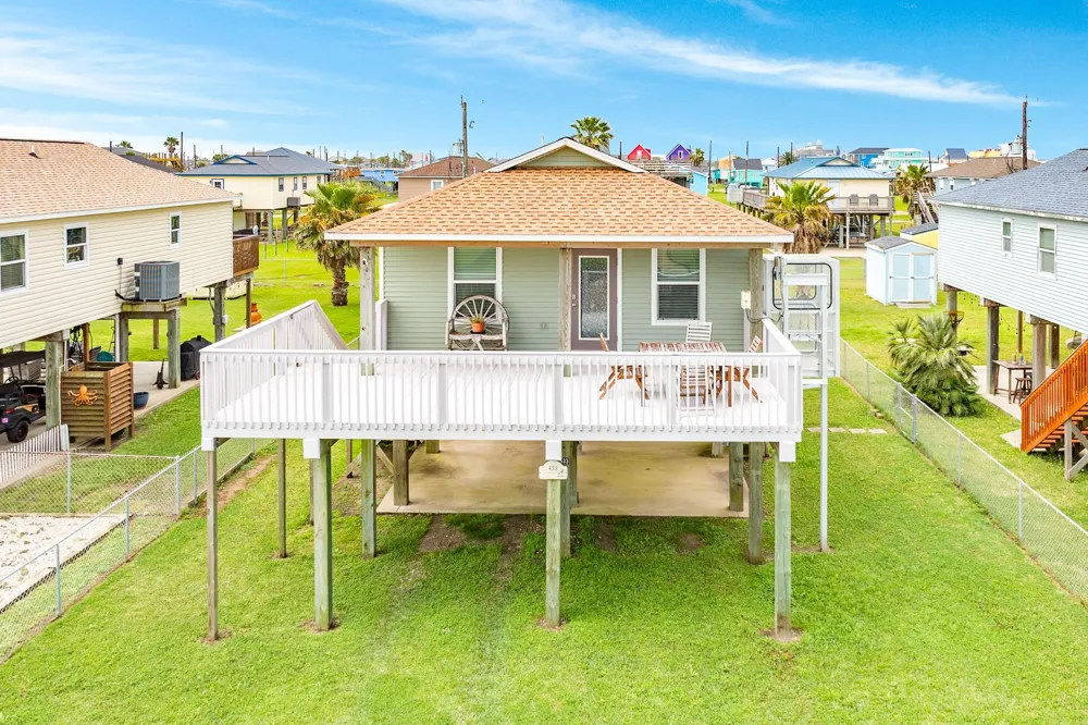 433 Seabean Street Surfside Beach, TX 77541