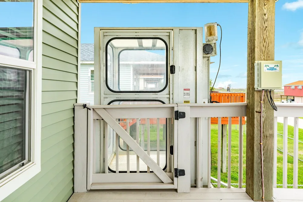 433 Seabean Street Surfside Beach, TX 77541