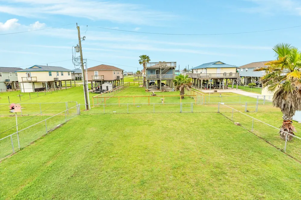 433 Seabean Street Surfside Beach, TX 77541
