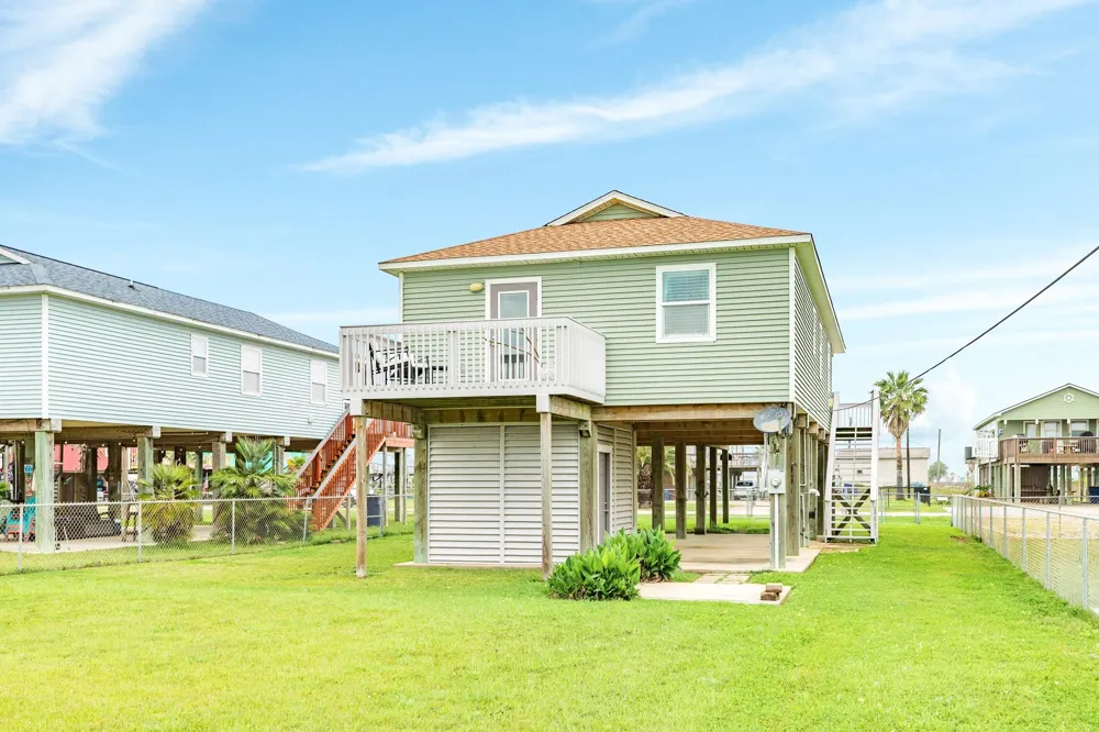 433 Seabean Street Surfside Beach, TX 77541