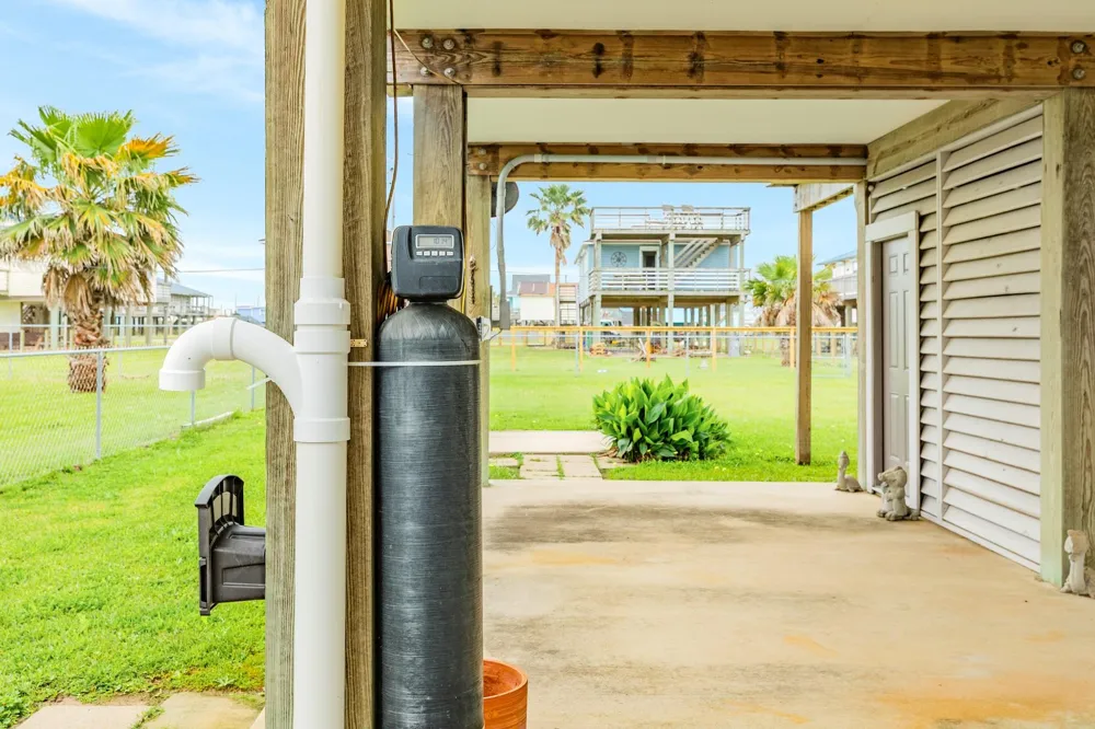 433 Seabean Street Surfside Beach, TX 77541