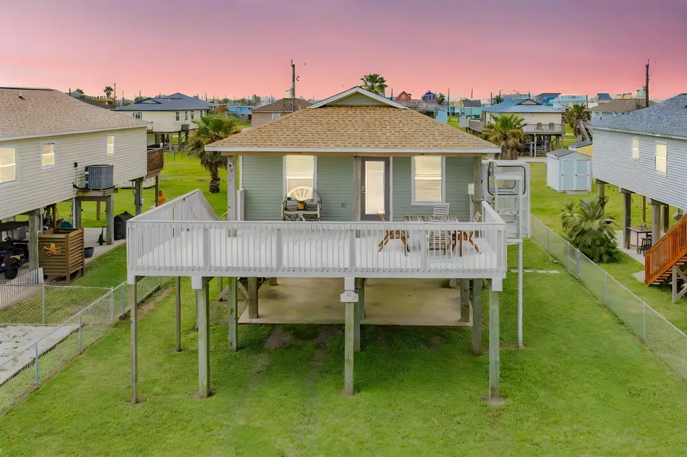 433 Seabean Street Surfside Beach, TX 77541