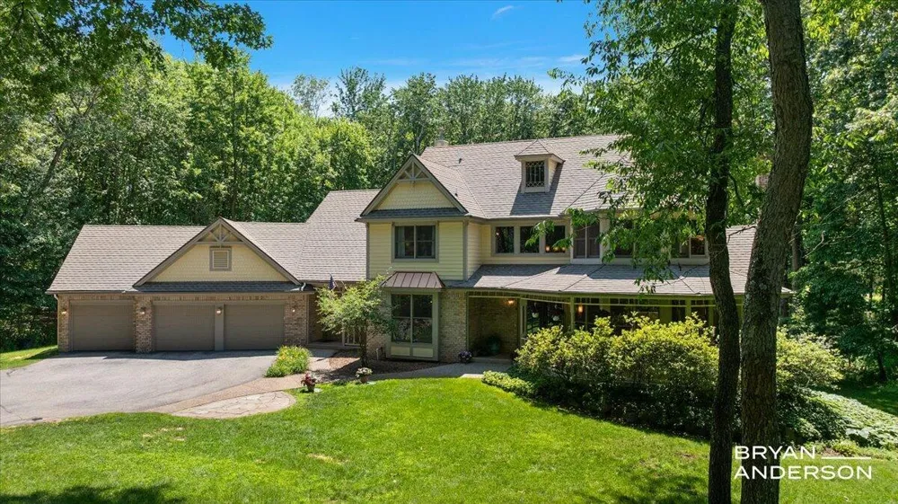 3324 Whitburn Court SE Ada, MI 49301
