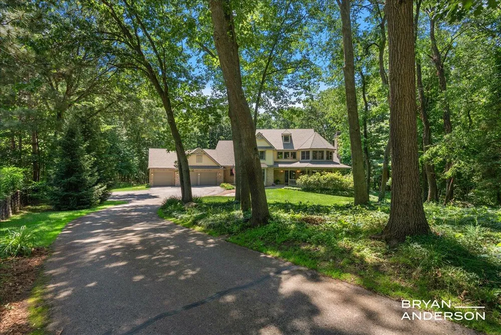 3324 Whitburn Court SE Ada, MI 49301
