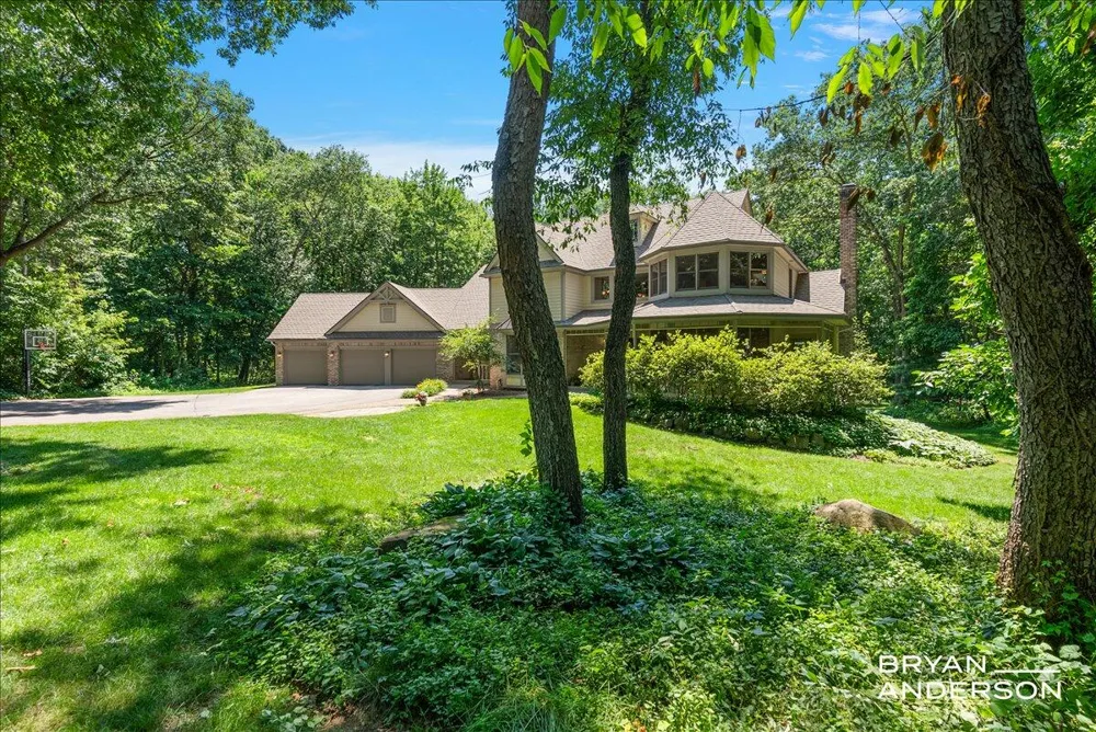 3324 Whitburn Court SE Ada, MI 49301