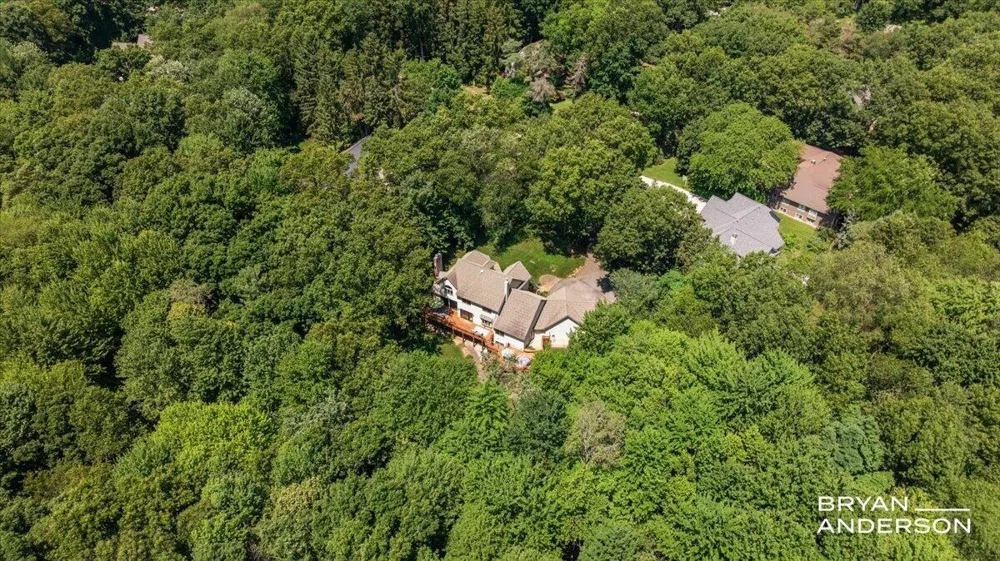 3324 Whitburn Court SE Ada, MI 49301