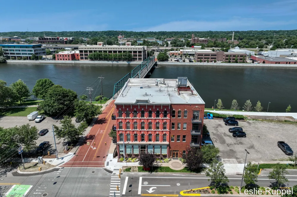 801 Monroe Avenue NW ##206 Grand Rapids, MI 49503