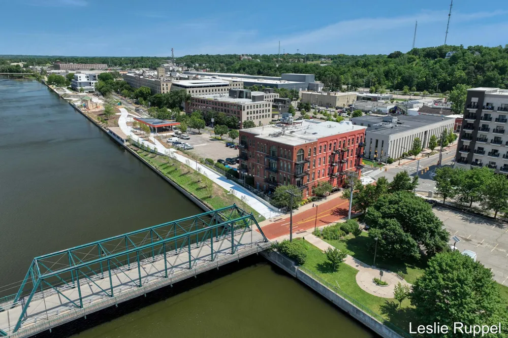 801 Monroe Avenue NW ##206 Grand Rapids, MI 49503