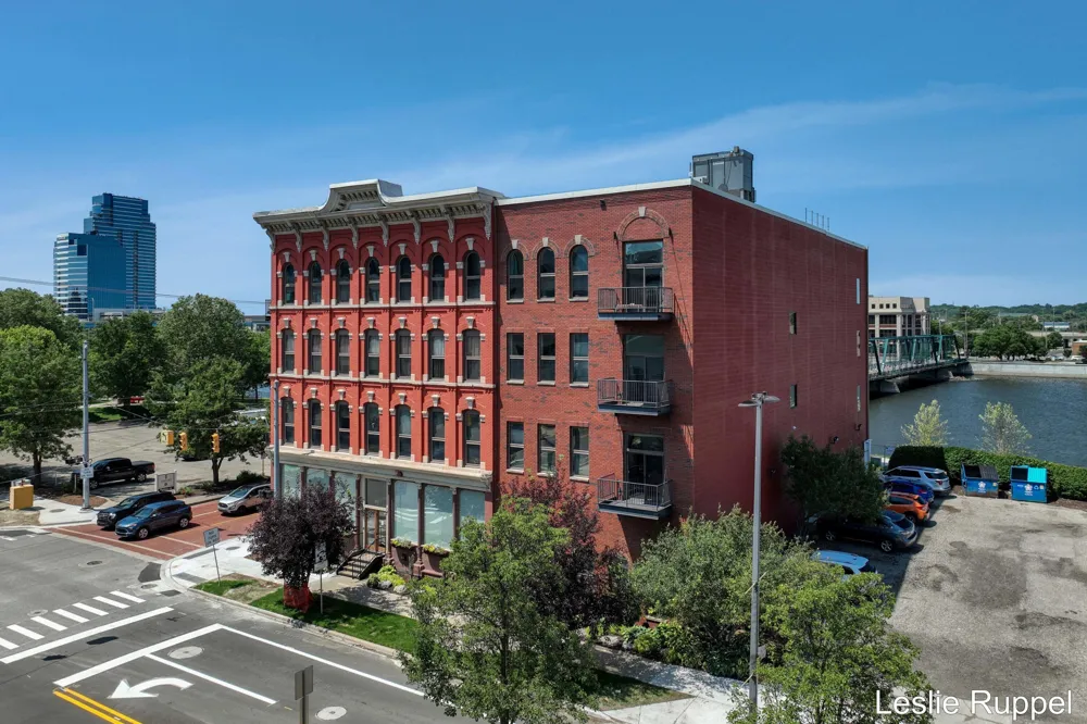 801 Monroe Avenue NW ##206 Grand Rapids, MI 49503