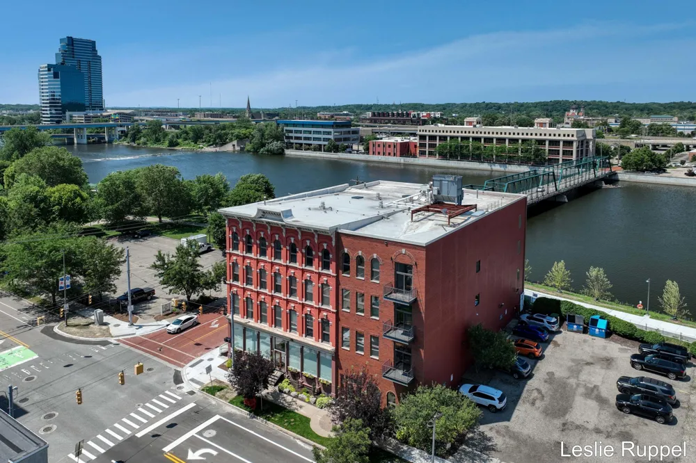 801 Monroe Avenue NW ##206 Grand Rapids, MI 49503
