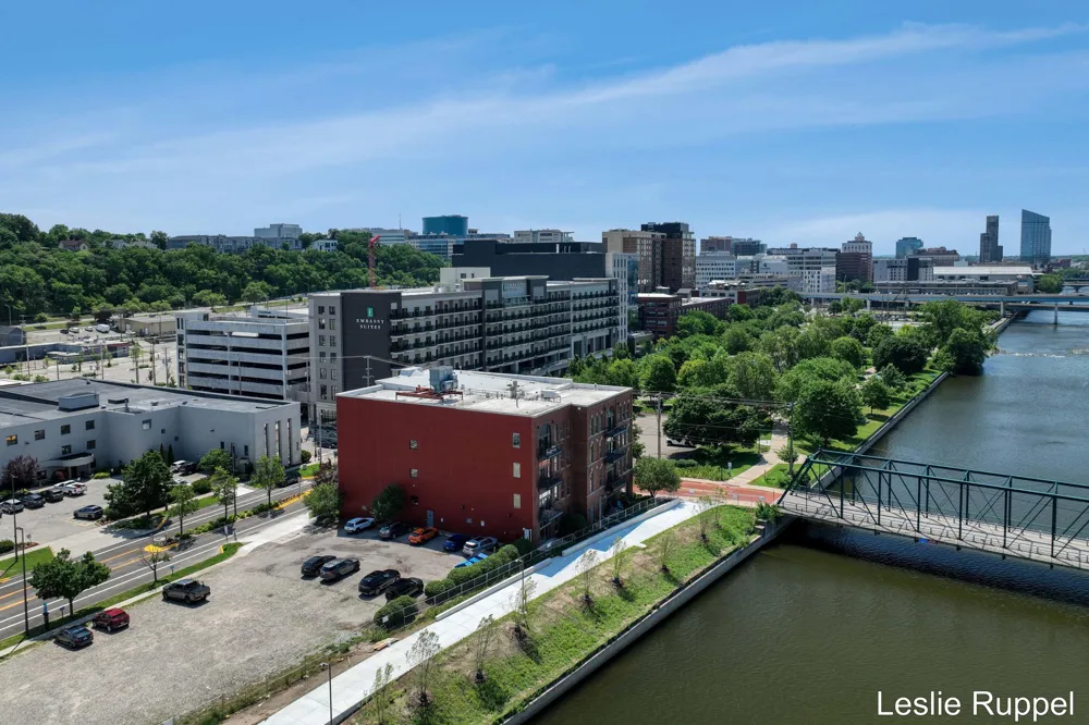 801 Monroe Avenue NW ##206 Grand Rapids, MI 49503