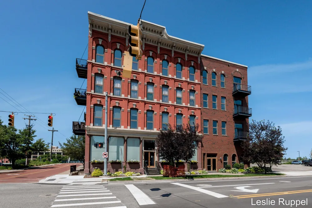 801 Monroe Avenue NW ##206 Grand Rapids, MI 49503