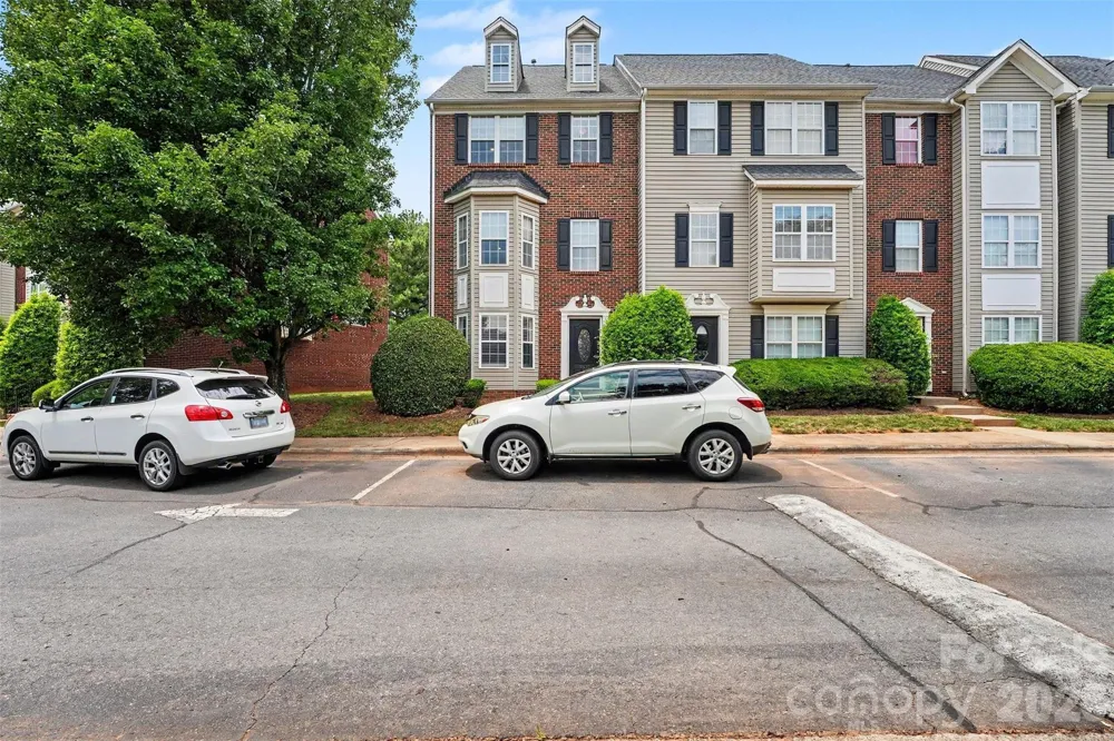9866 Treeside Lane Matthews, NC 28105