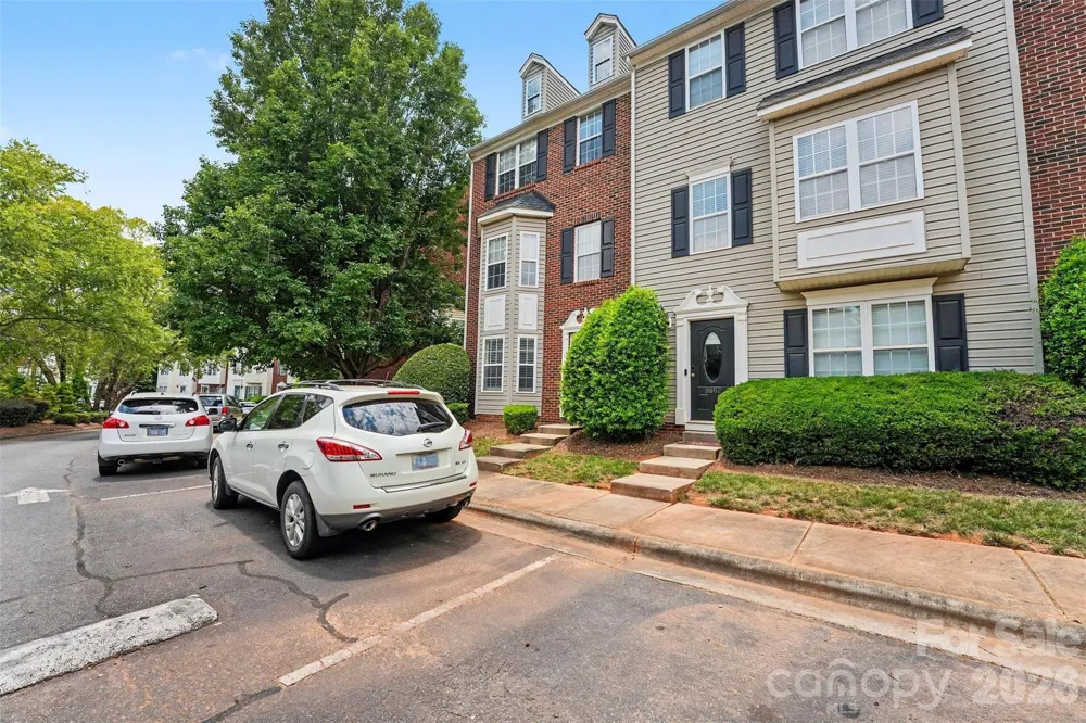 9866 Treeside Lane Matthews, NC 28105