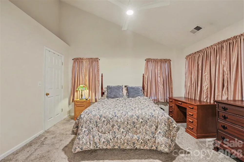 9866 Treeside Lane Matthews, NC 28105