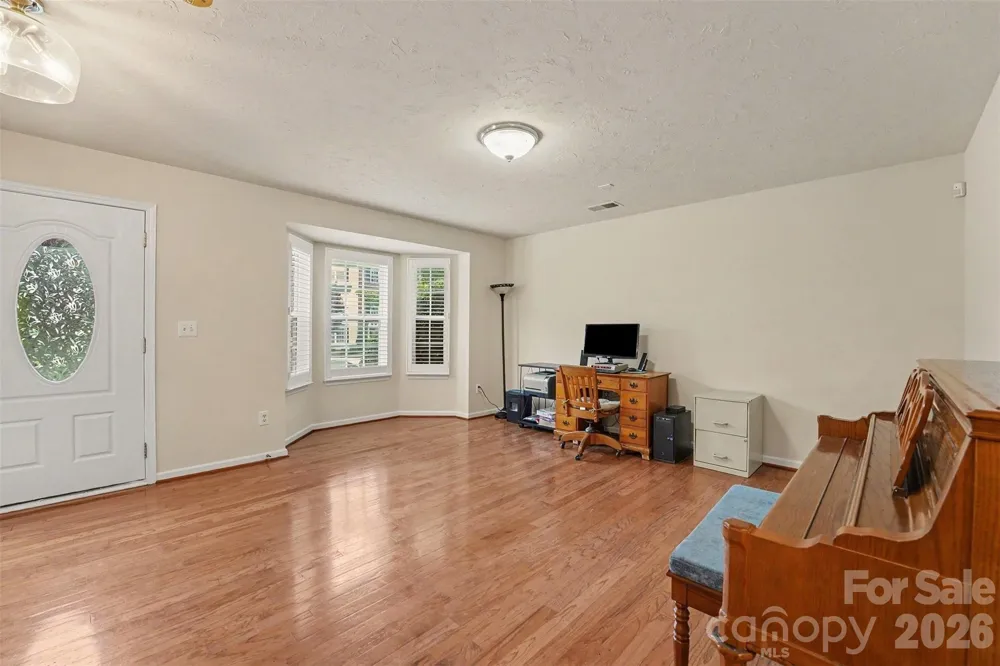 9866 Treeside Lane Matthews, NC 28105