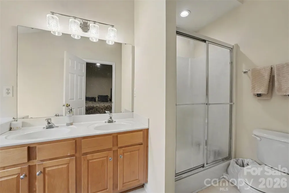 9866 Treeside Lane Matthews, NC 28105