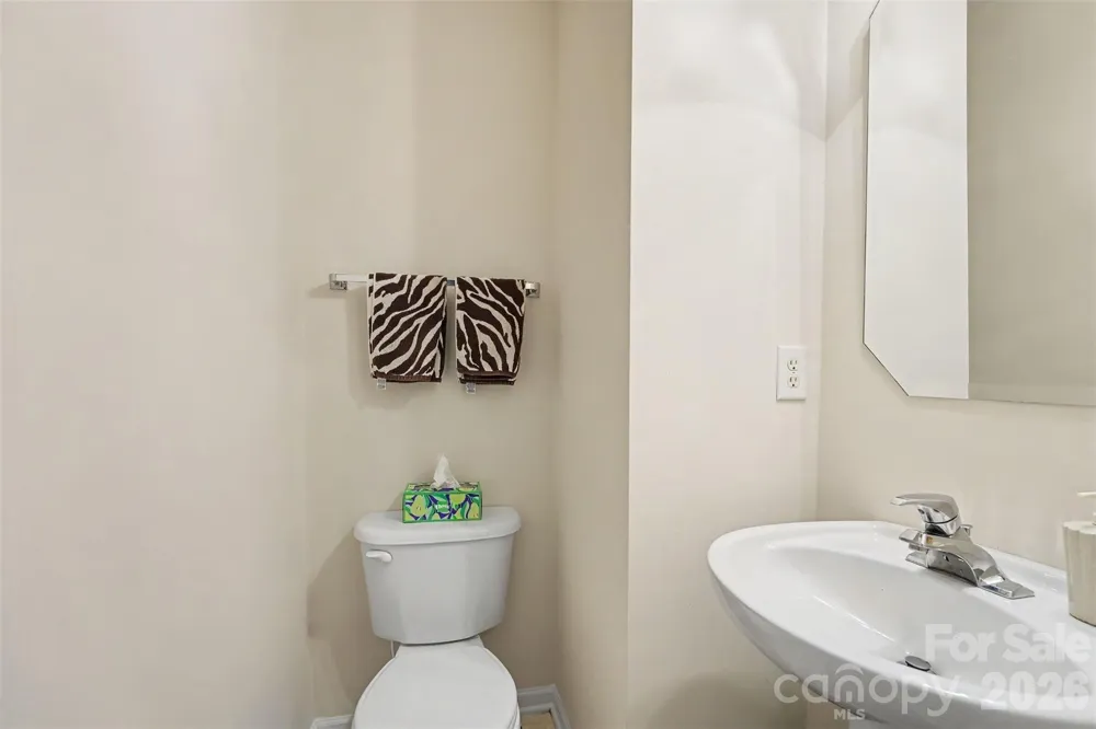 9866 Treeside Lane Matthews, NC 28105