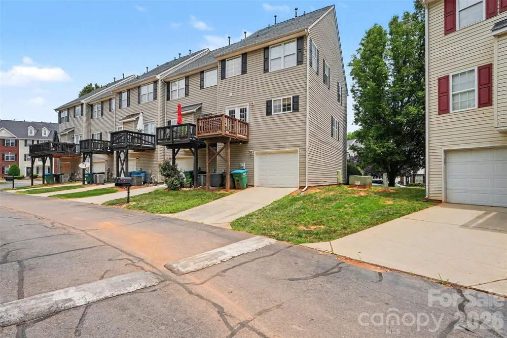 9866 Treeside Lane Matthews, NC 28105