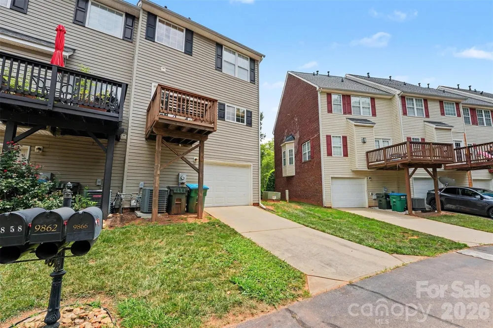 9866 Treeside Lane Matthews, NC 28105