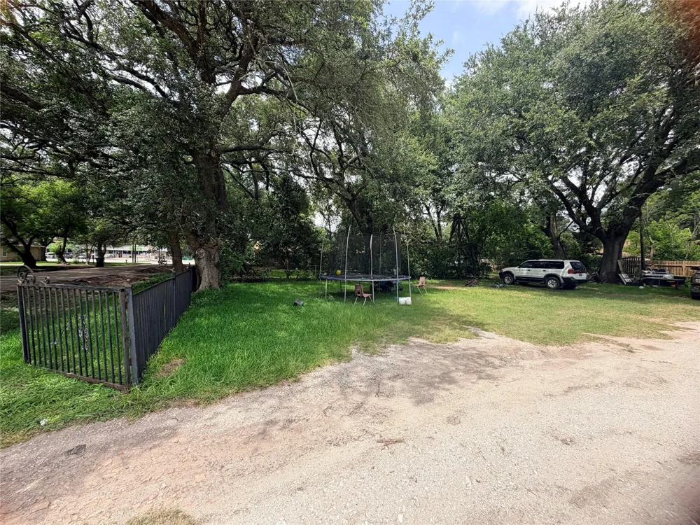 1207 Pirtle Street La Marque, TX 77568