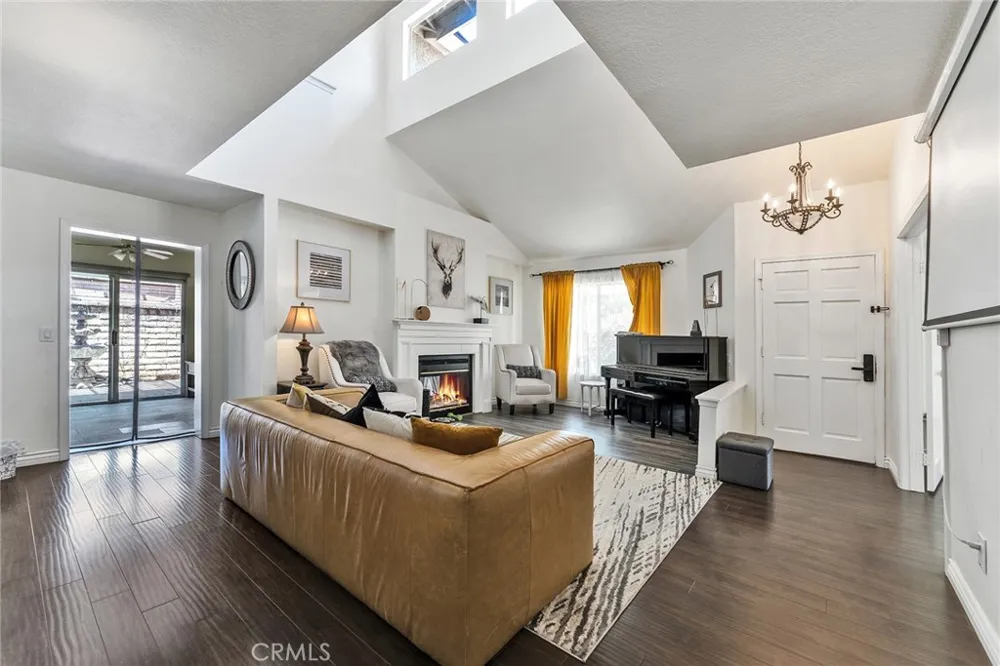 919 Bidwell San Dimas, CA 91773