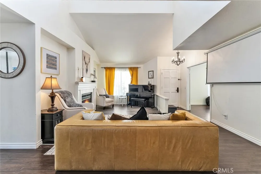 919 Bidwell San Dimas, CA 91773