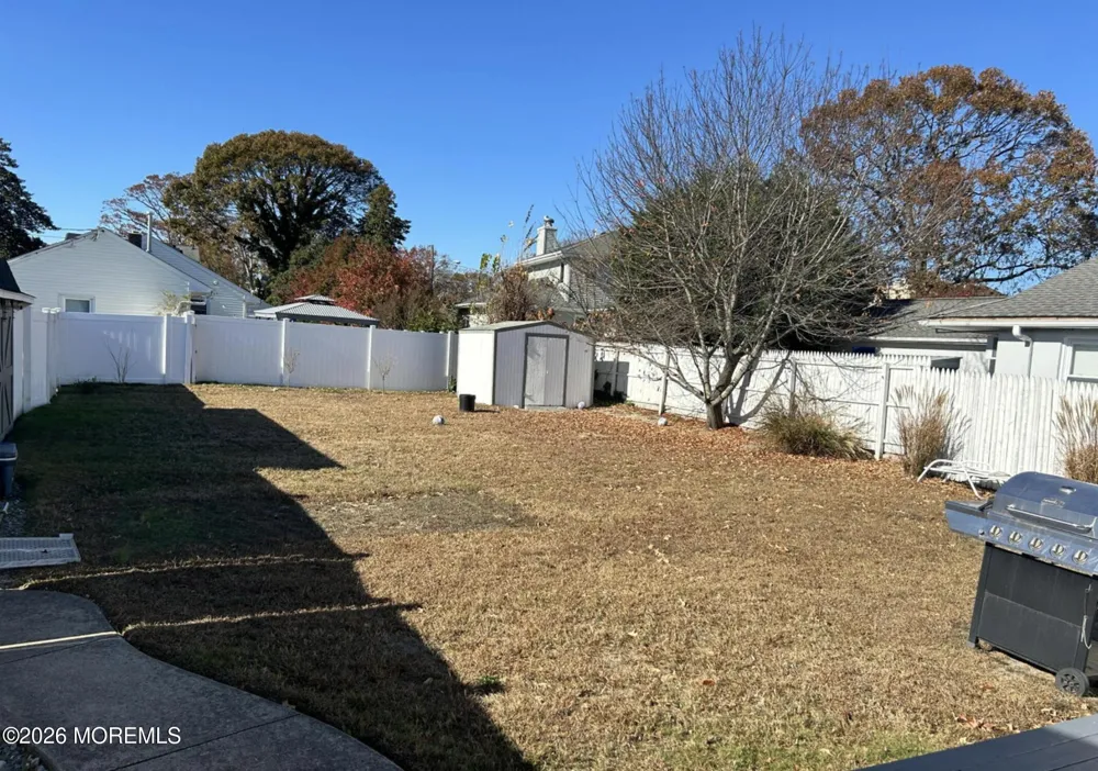 1527 Beaver Dam Road Point Pleasant, NJ 08742
