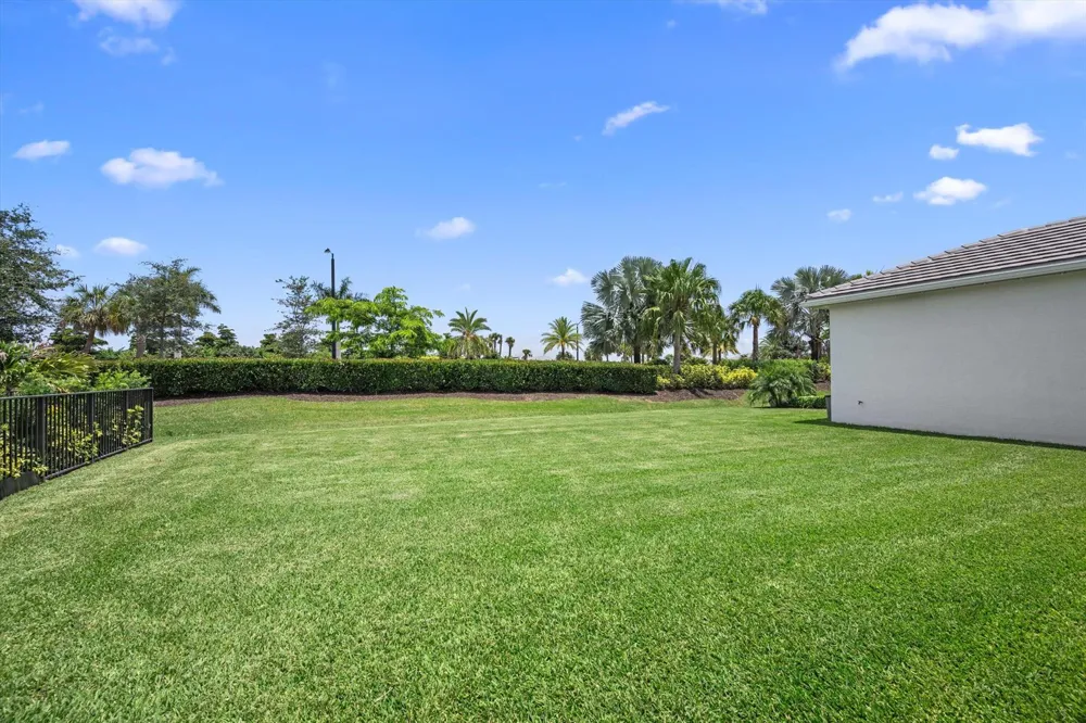 4788 Estates Circle Westlake, FL 33470