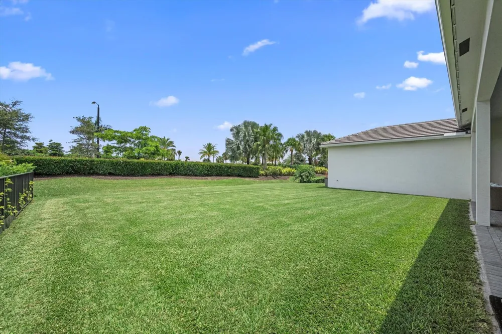 4788 Estates Circle Westlake, FL 33470