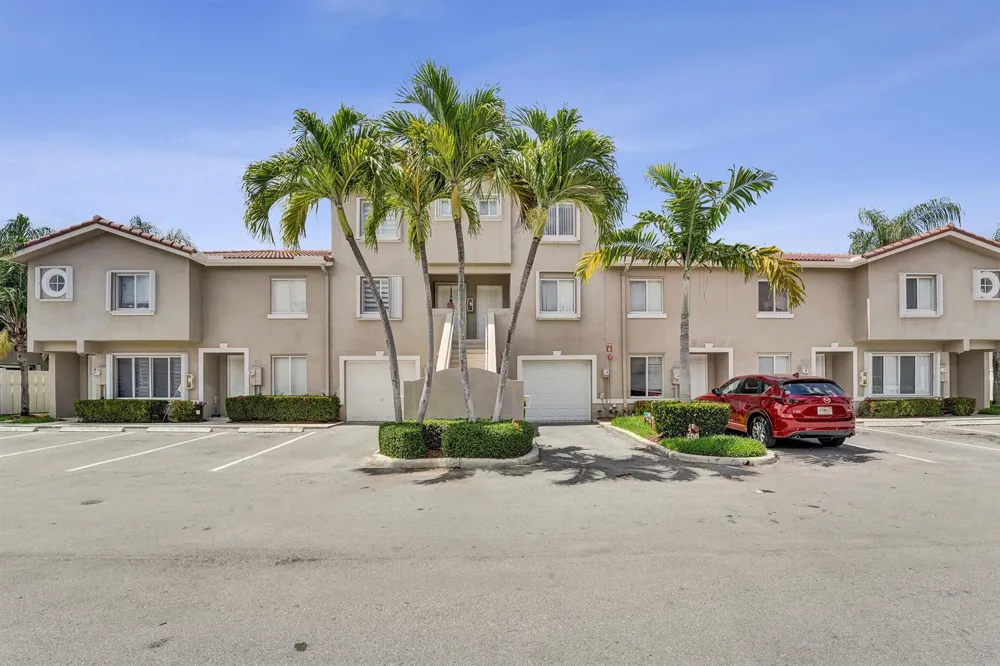173 Riviera Circle Weston, FL 33326