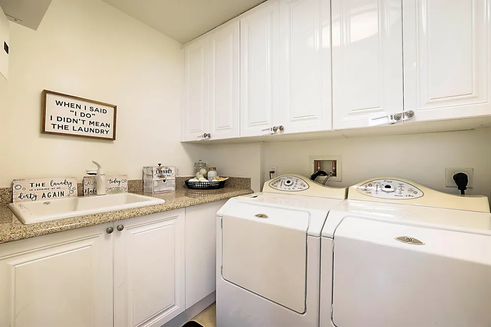 2700 Ocean Drive #1006b Riviera Beach, FL 33404